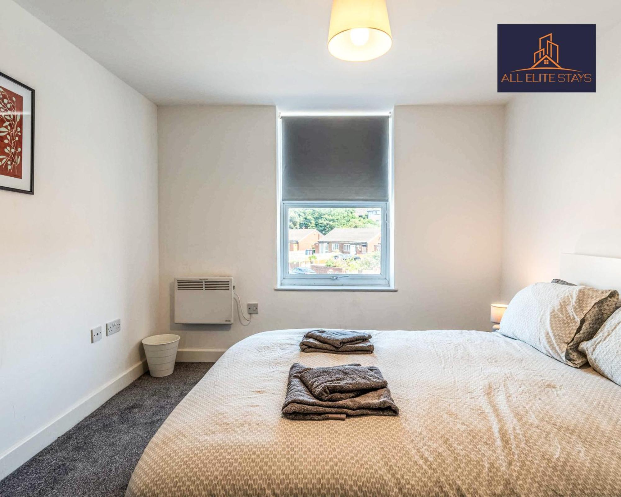 Swan House: Central Liverpool Apartment with Parking Exterior photo